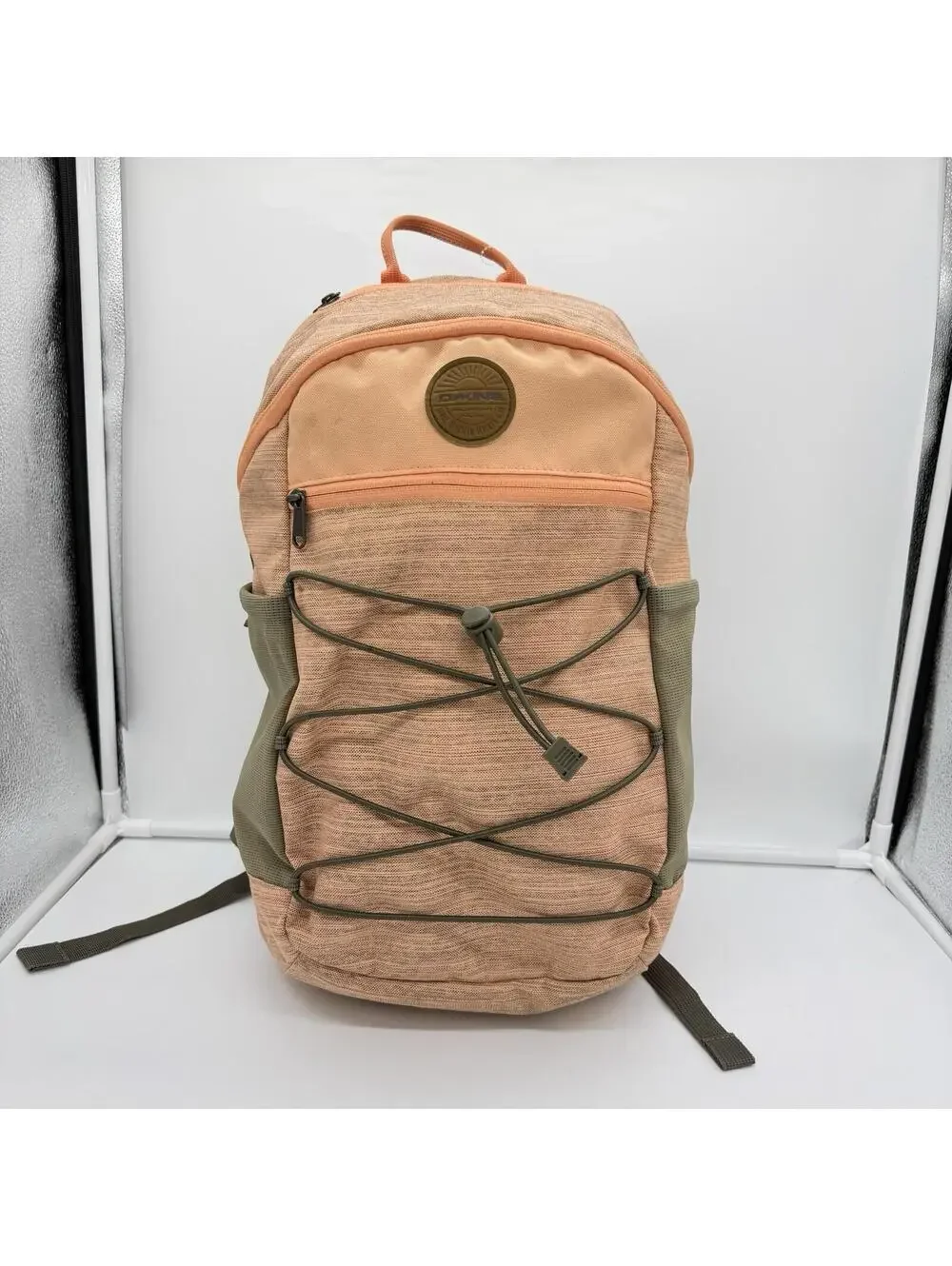Dakine Wonder Sport 18L backpack coral Orange Lightweight Hiking Camp Summer Wmn